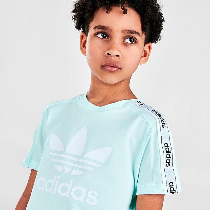 On Model 5 view of Little Kids' adidas Originals On Edge T-Shirt and Shorts Set in Light Blue/White Click to zoom