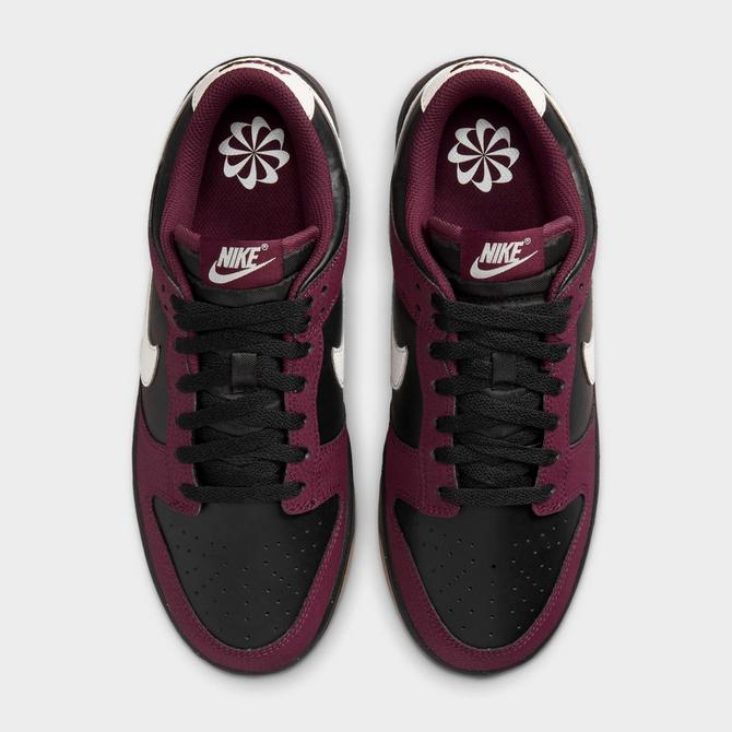 Burgundy and black nike shoes hotsell