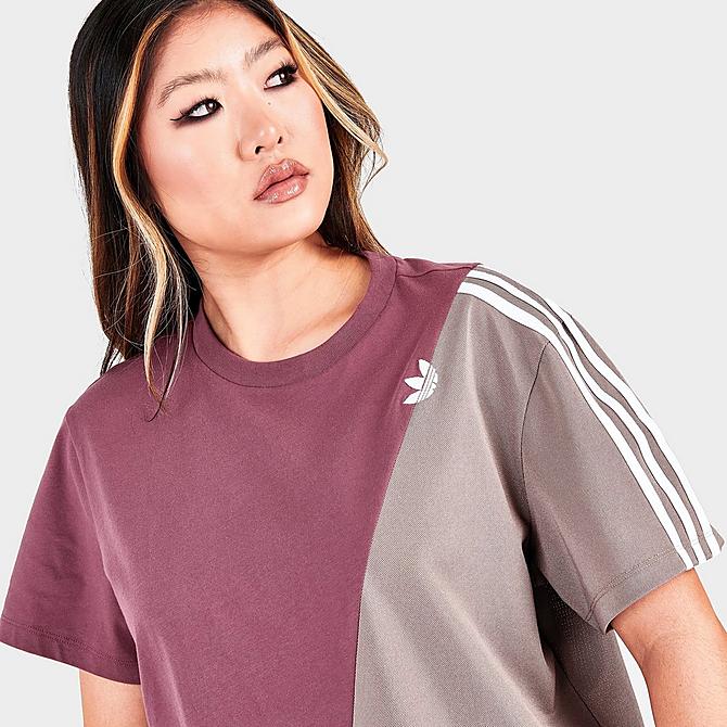 On Model 5 view of Women's adidas Originals Adicolor Sliced Trefoil Loose T-Shirt in Brown/Crimson Click to zoom