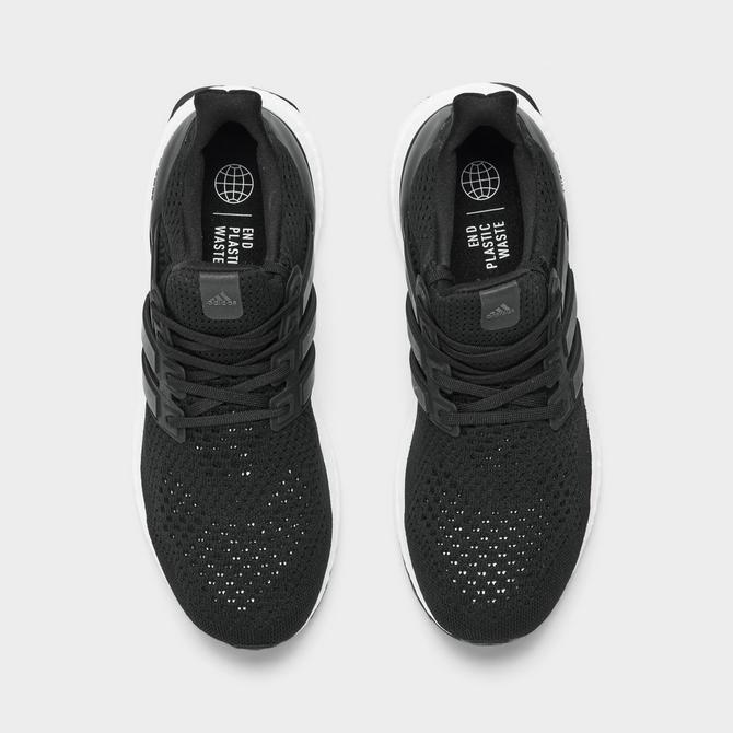 Women's black hotsell ultra boost