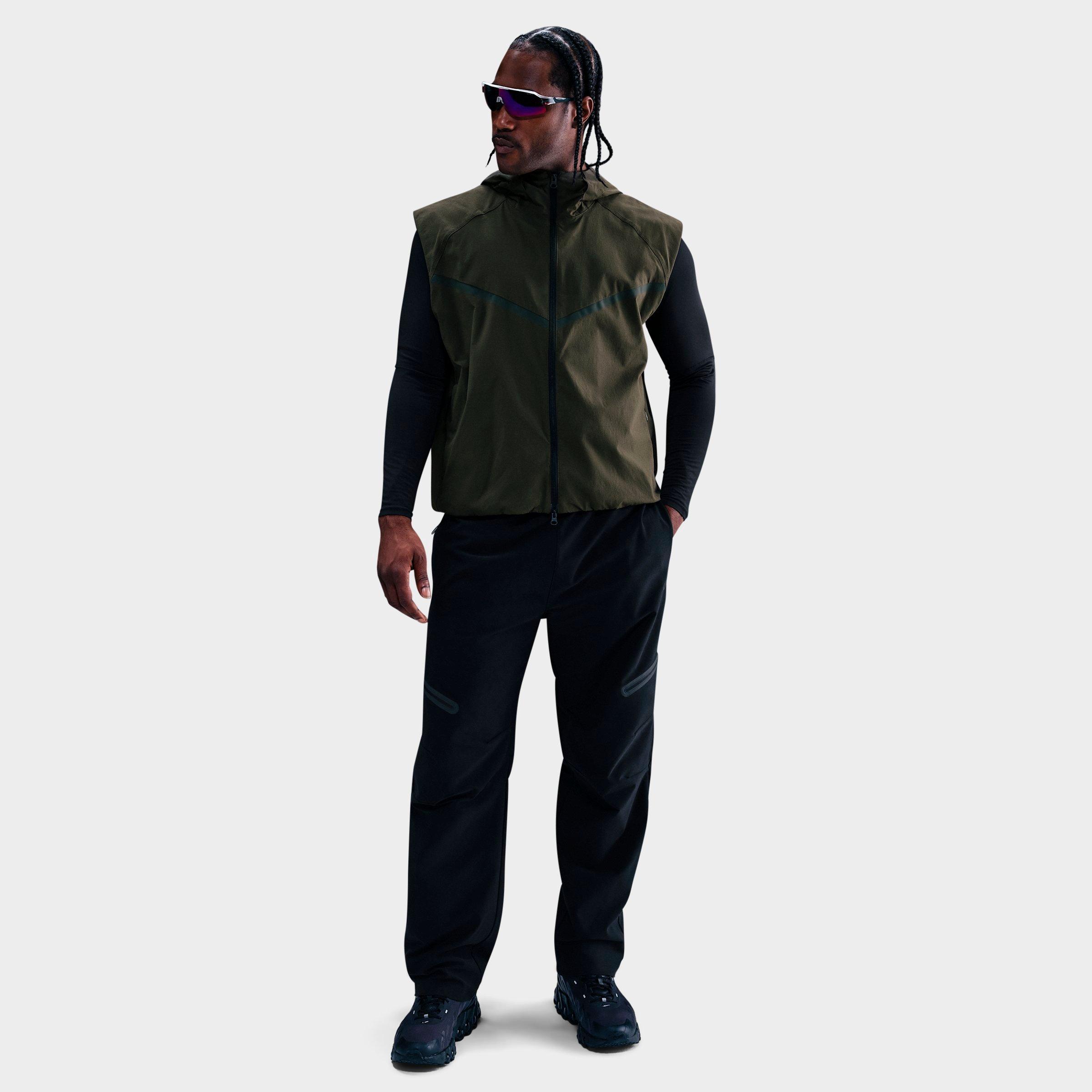 Men's Nike Tech Dri-FIT Woven Windrunner Vest | Finish Line