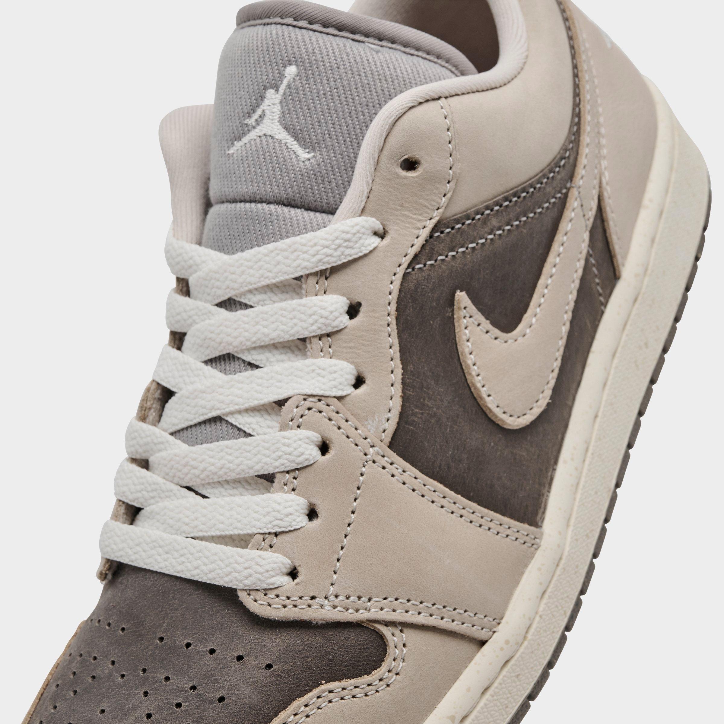 Women's Air Jordan 1 Low SE Casual Shoes | Finish Line