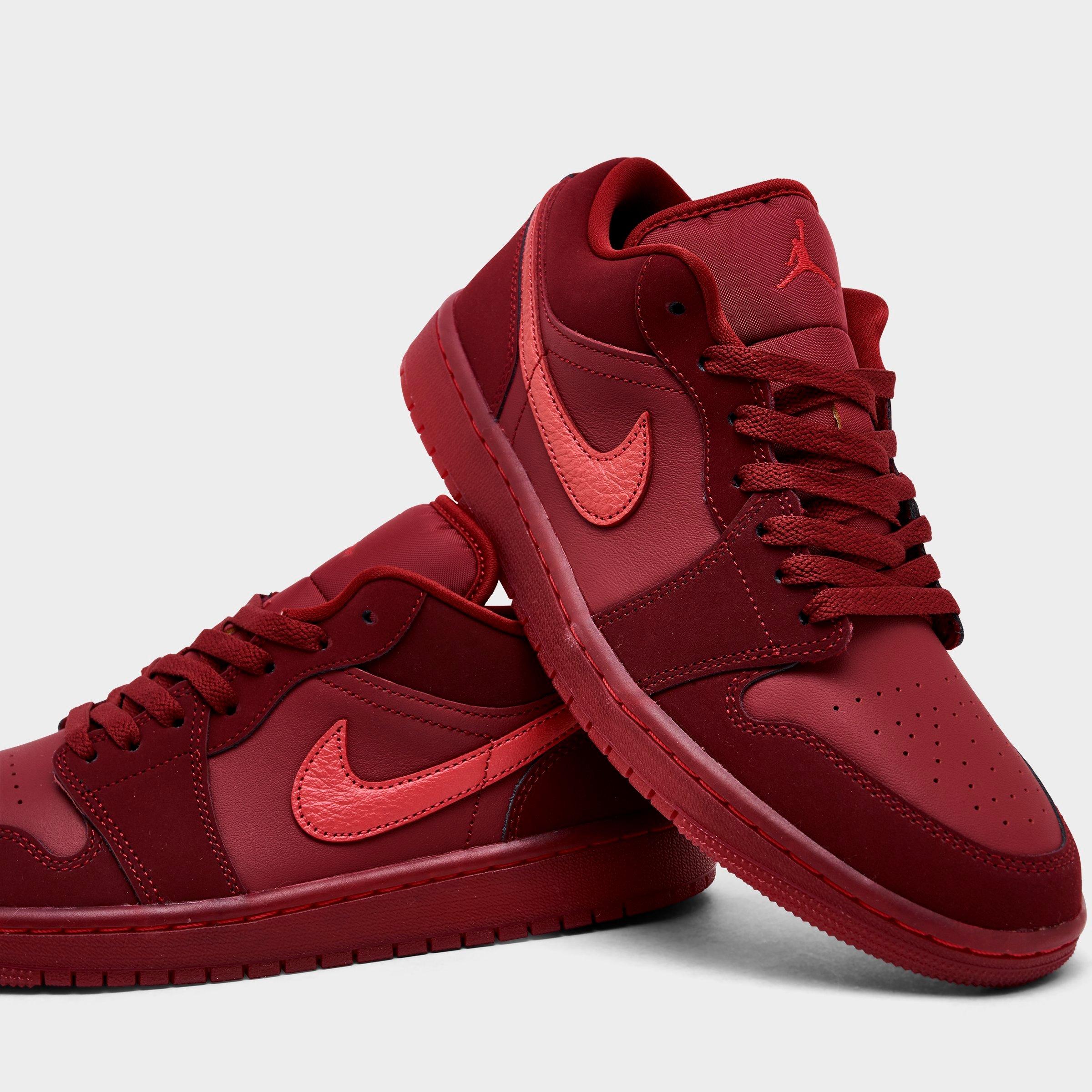 Women's Air Jordan 1 Low SE Casual Shoes | Finish Line