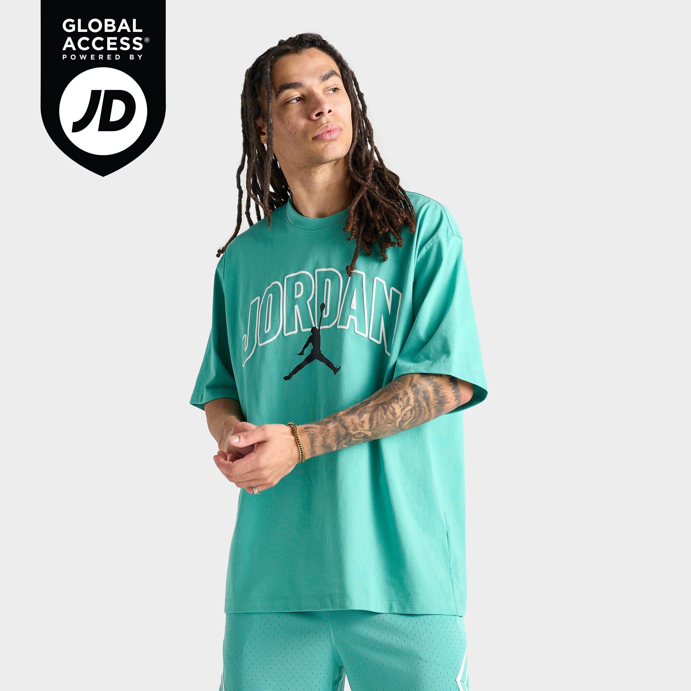 mockup-of-a-t-shirt-on-a-