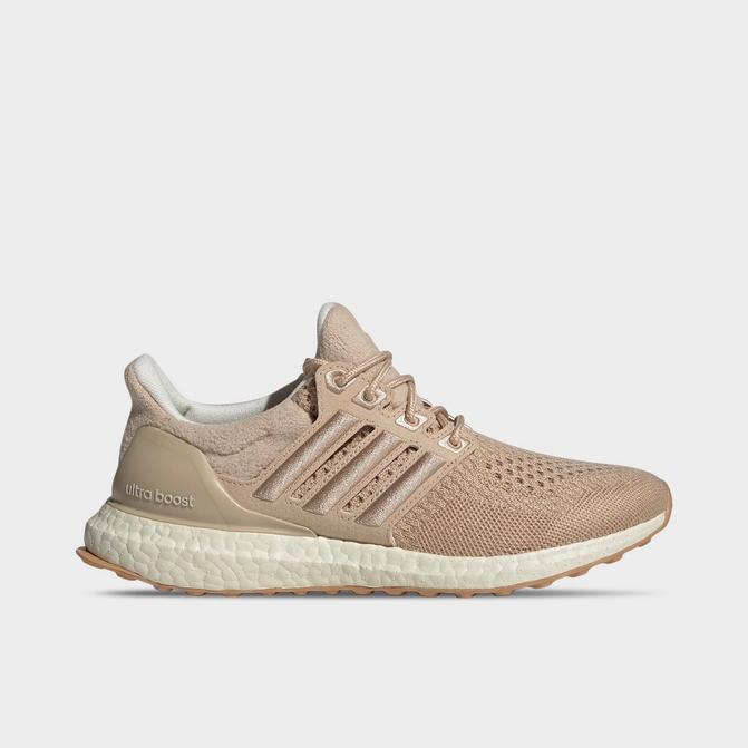 Ultra boost ladies outlet running shoes