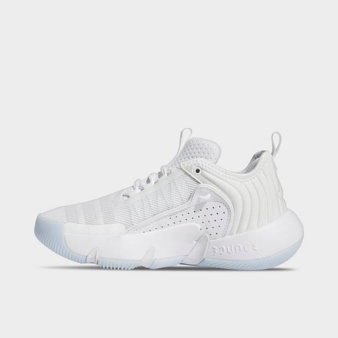 White basketball cheap shoes 2019