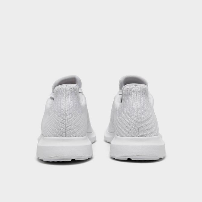 Adidas women's swift outlet run casual sneakers white