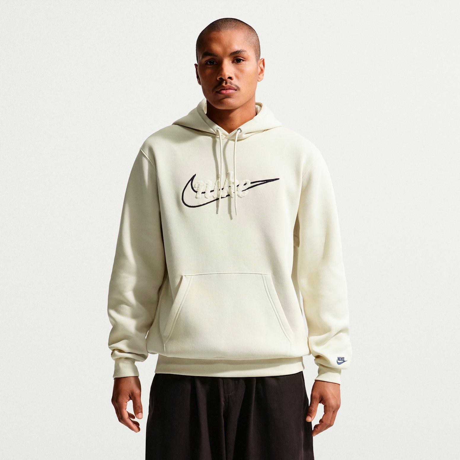 Men's Nike Sportswear Club Chenille Script Pullover Fleece Hoodie