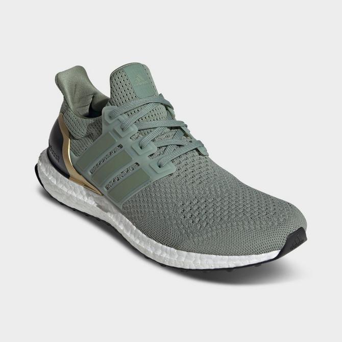 Ultraboost best sale gold metallic