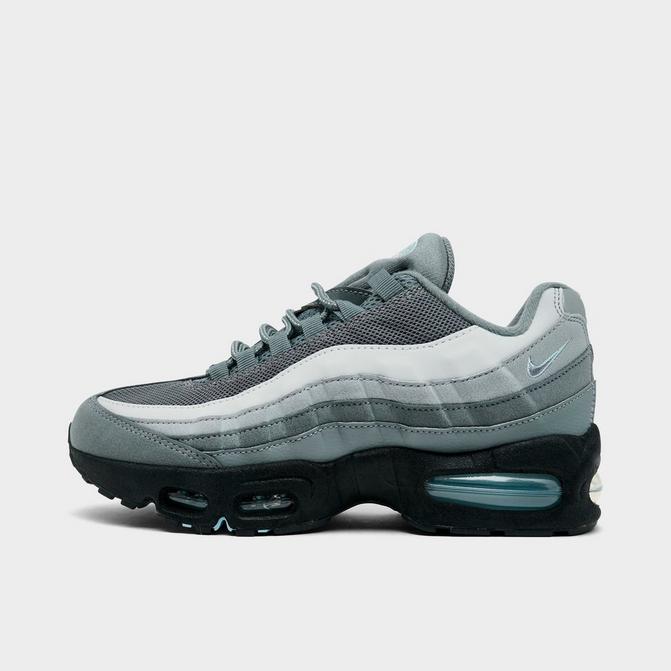 Right view of Big Kids' Nike Air Max 95 Casual Shoes in Cool Grey/Psychic Blue/Wolf Grey/Cool Grey Click to zoom