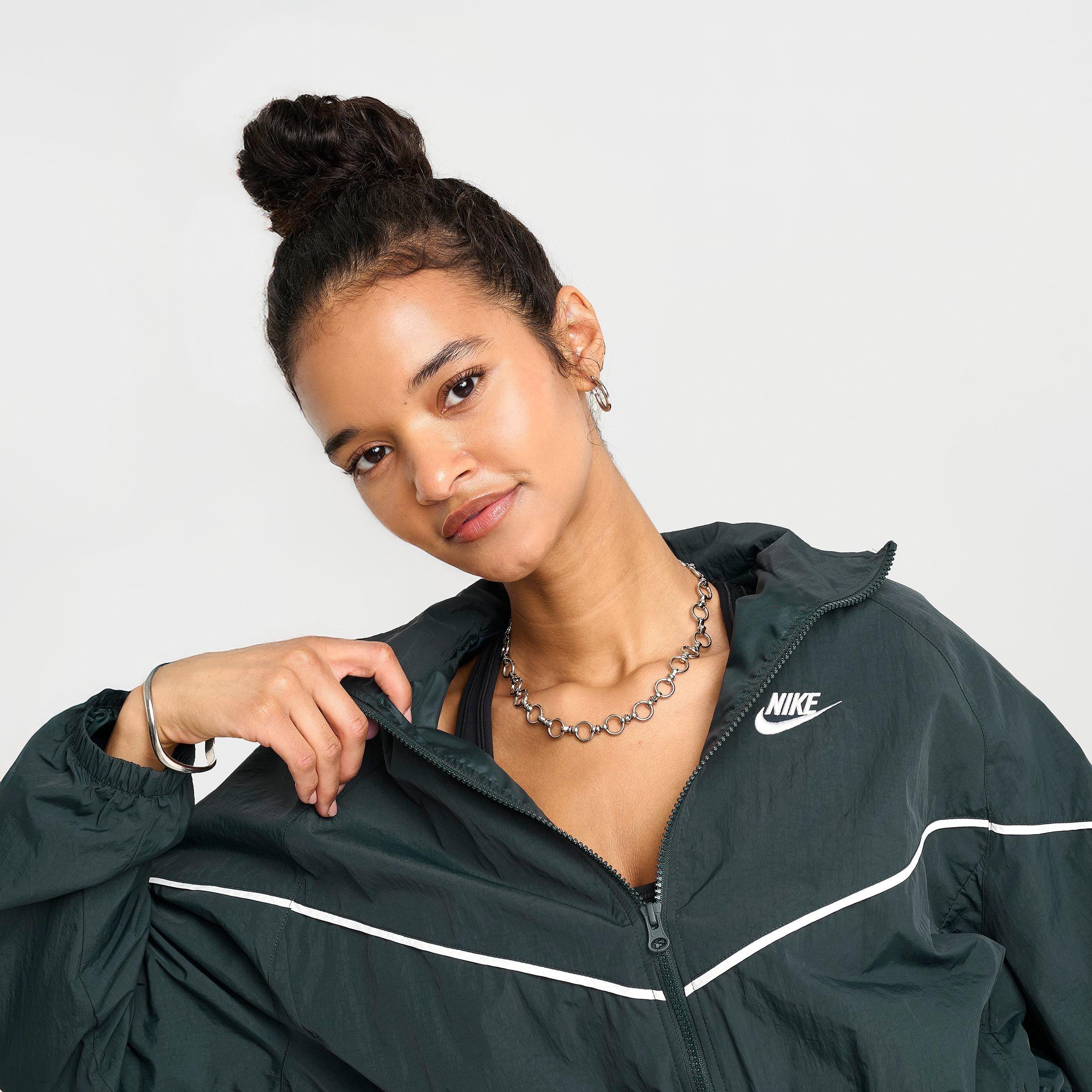 Women's Nike Sportswear Windrunner Crop Woven Jacket | Finish Line