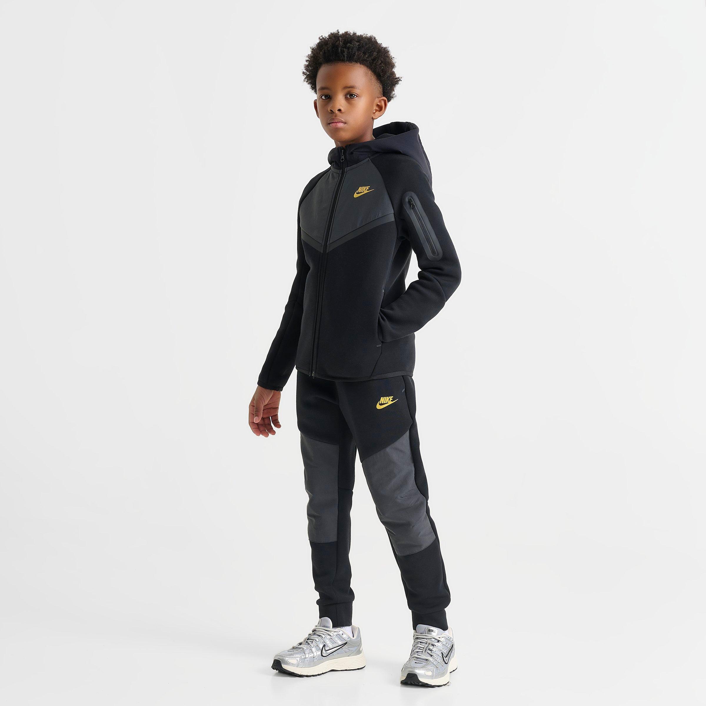 Boys' Big Kids' Nike Sportswear Tech Fleece Jogger Pants | Finish Line