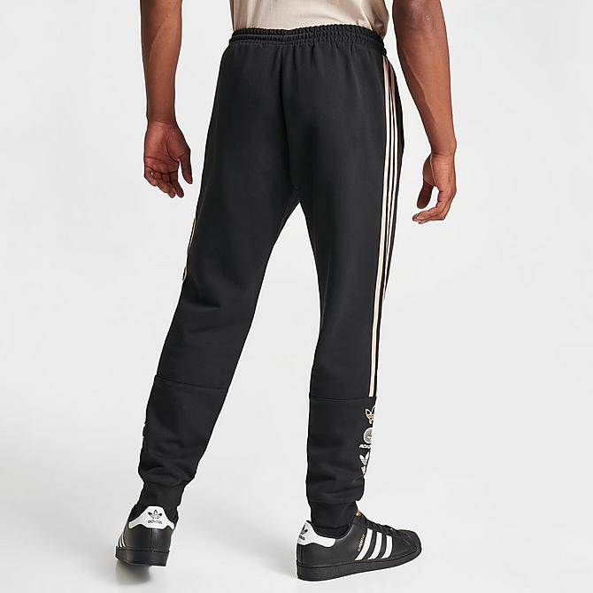 Men\'s adidas Originals Sticker Fleece Jogger Pants| Finish Line