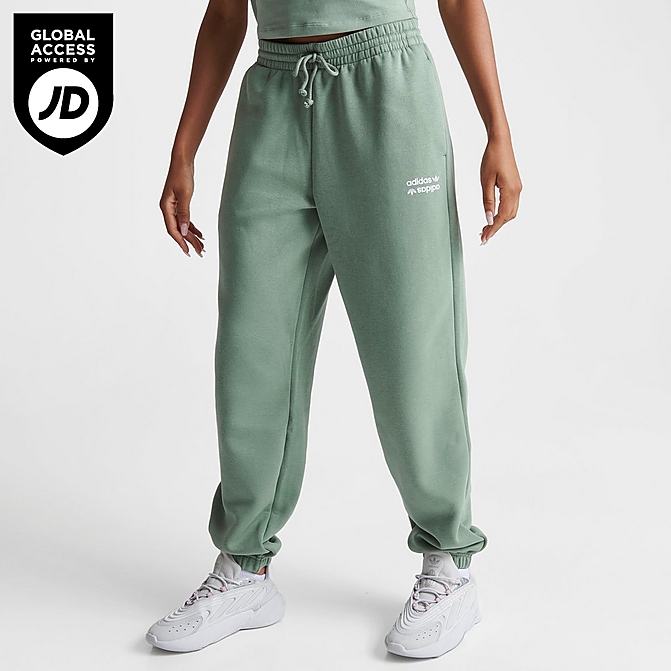 Women\'s adidas Originals Linear Jogger Pants| Finish Line