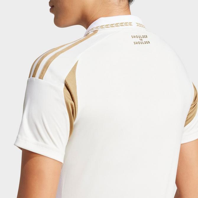 On Model 6 view of Women's adidas Los Angeles FC 25/26 Away Jersey in White Click to zoom