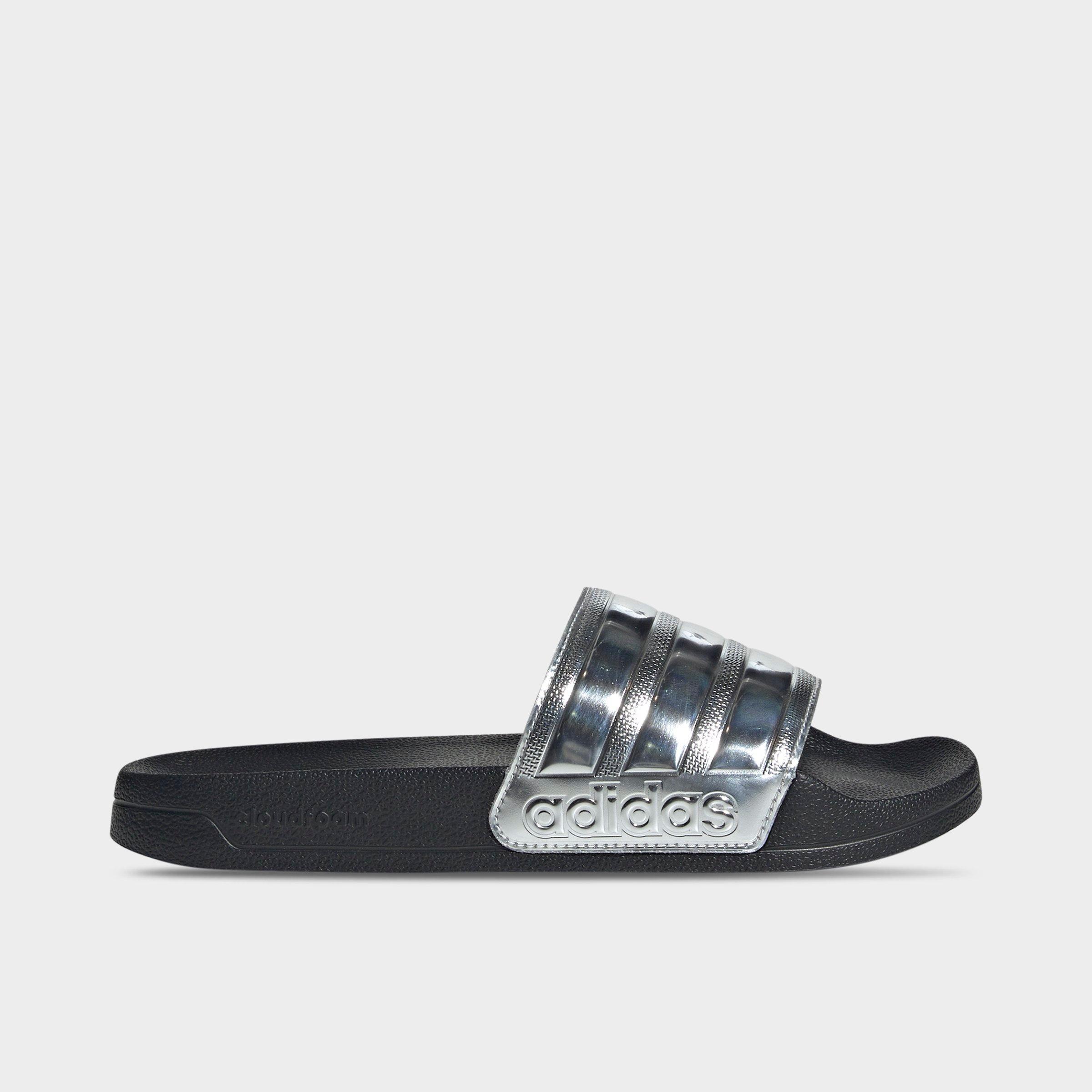 adidas gazelle silver green womens Chinelo Adidas Yeezy Slide Bone  NewSkull