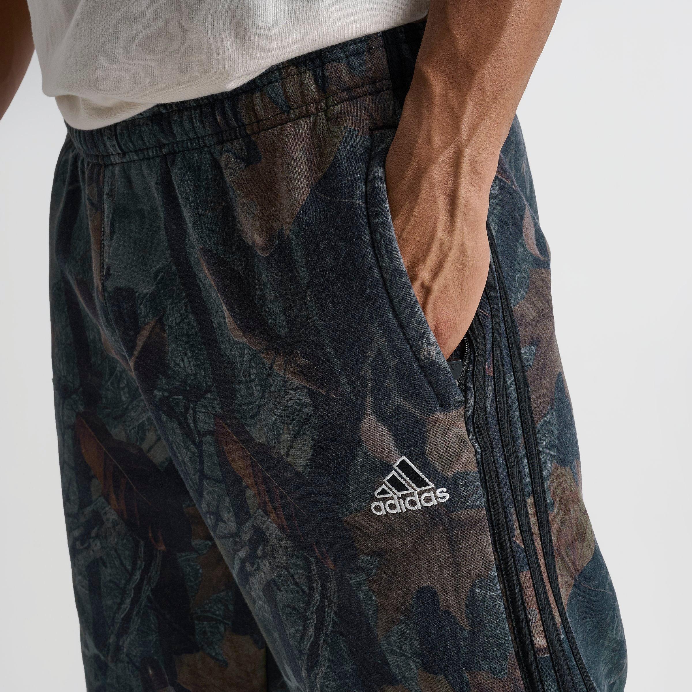 Men's adidas Originals Camouflage Sweatpants