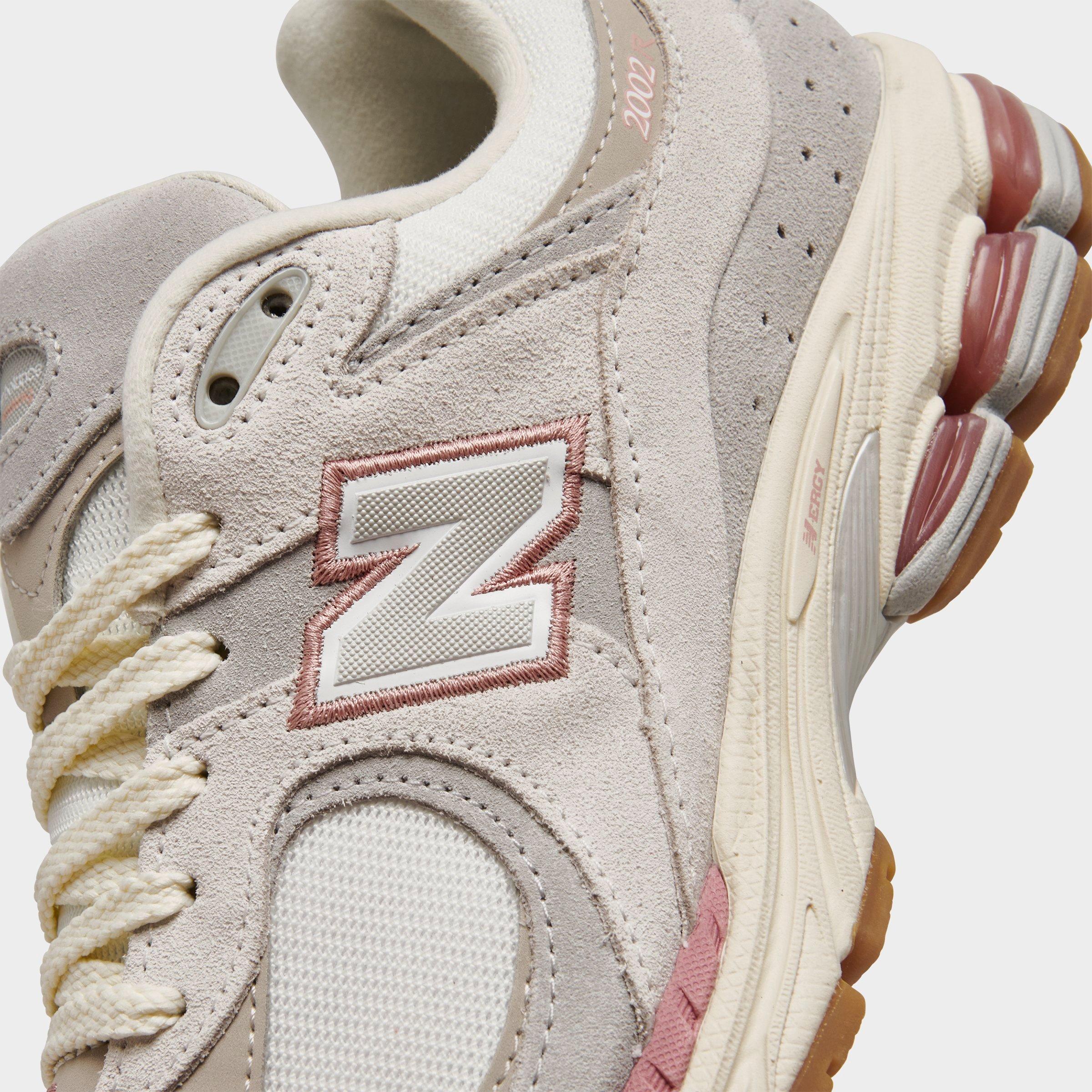 Women's New Balance 2002R Casual Shoes