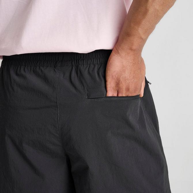 [angle] view of Men's New Balance Athletics 5" Woven Shorts in Black Click to zoom