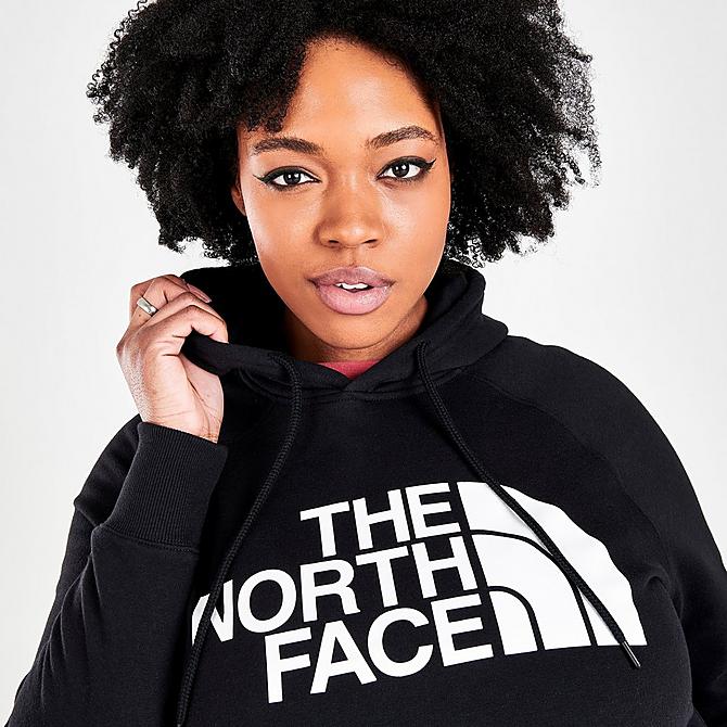 On Model 5 view of Women's The North Face Half Dome Pullover Hoodie (Plus Size) in Black Click to zoom