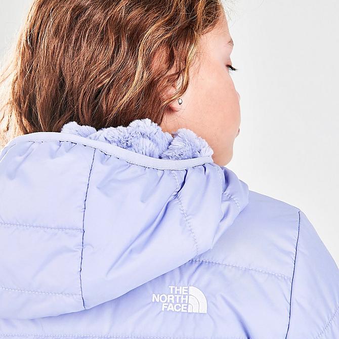 On Model 5 view of Girls' Toddler The North Face Mossbud Swirl Reversible Full-Zip Hooded Jacket in Sweet Lavendar Click to zoom