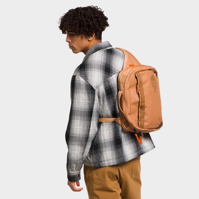 THE NORTH FACE Base Camp Voyager Messenger Bag