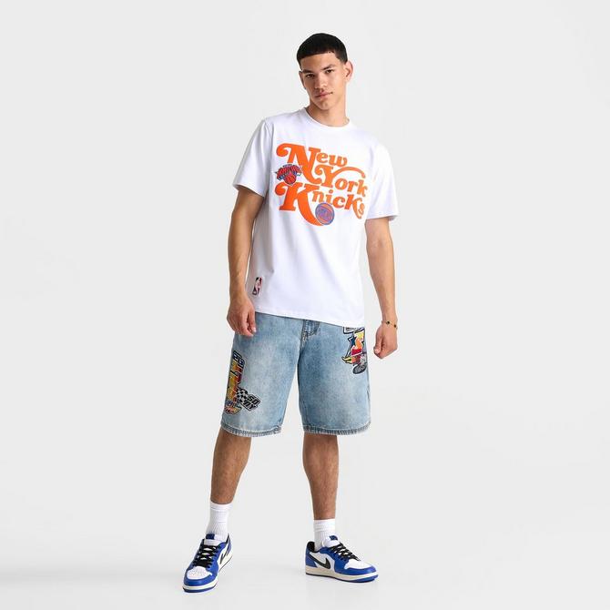 [angle] view of Men's Pro Standard New York Knicks NBA Souvenir T-Shirt in White Click to zoom