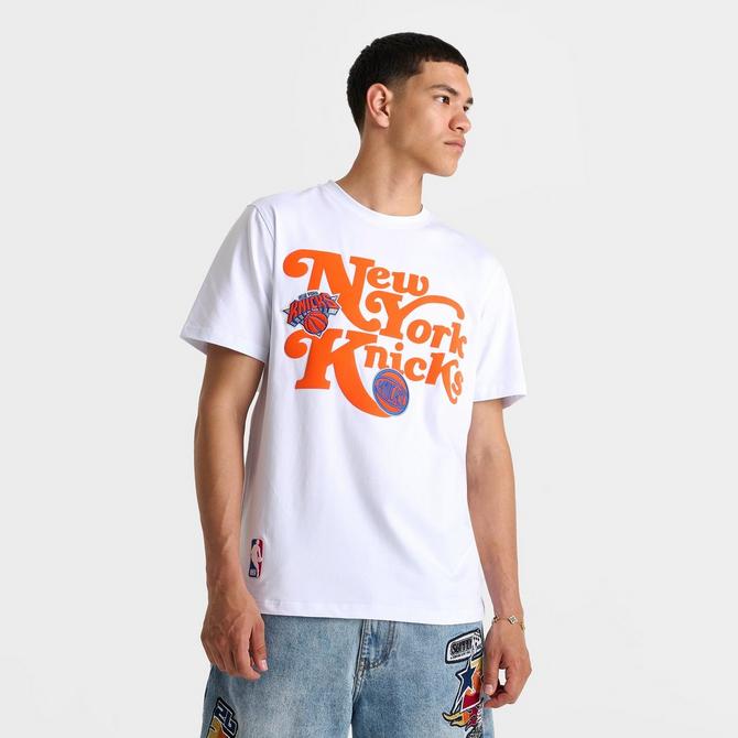 [angle] view of Men's Pro Standard New York Knicks NBA Souvenir T-Shirt in White Click to zoom
