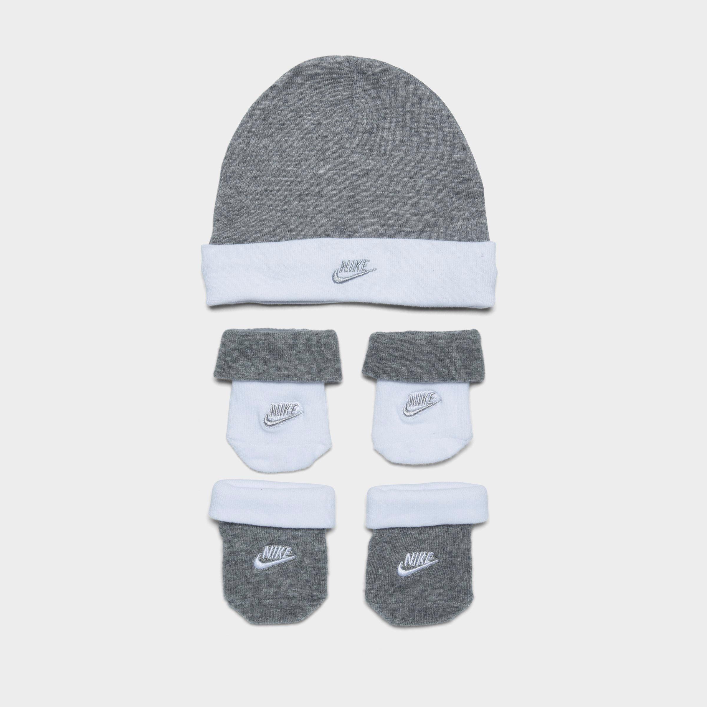 baby nike hat and socks