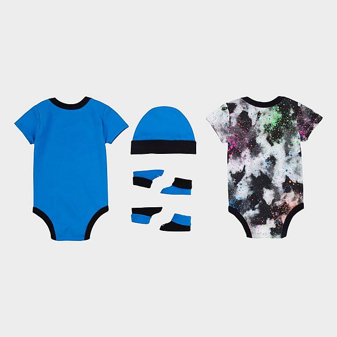 Front view of Infant Nike 5-Piece Bodysuit, Booties and Hat Tie-Dye Box Set in Photo Blue Click to zoom