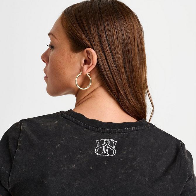 [angle] view of Women's Smoke Rise Kara Fitted T-Shirt in Black Click to zoom