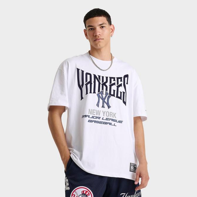 [angle] view of Men's Pro Standard New York Yankees MLB American League Tour T-Shirt in White/Navy Click to zoom