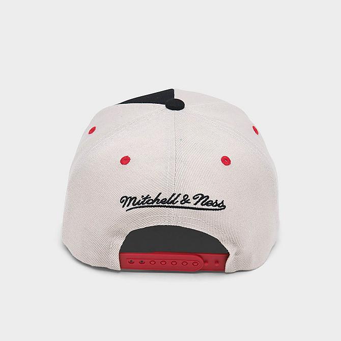 Front view of Mitchell & Ness Chicago Bulls NBA Pop Panel Snapback Hat in White/Black/Red Click to zoom