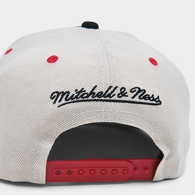 Back view of Mitchell & Ness Chicago Bulls NBA Pop Panel Snapback Hat in White/Black/Red Click to zoom