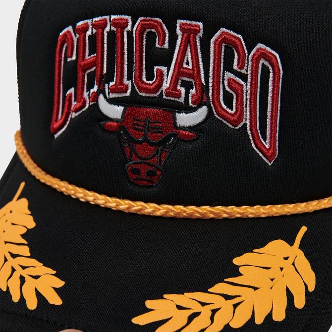 Mitchell & Ness Chicago Bulls HWC Gold Leaf NBA Trucker Cap