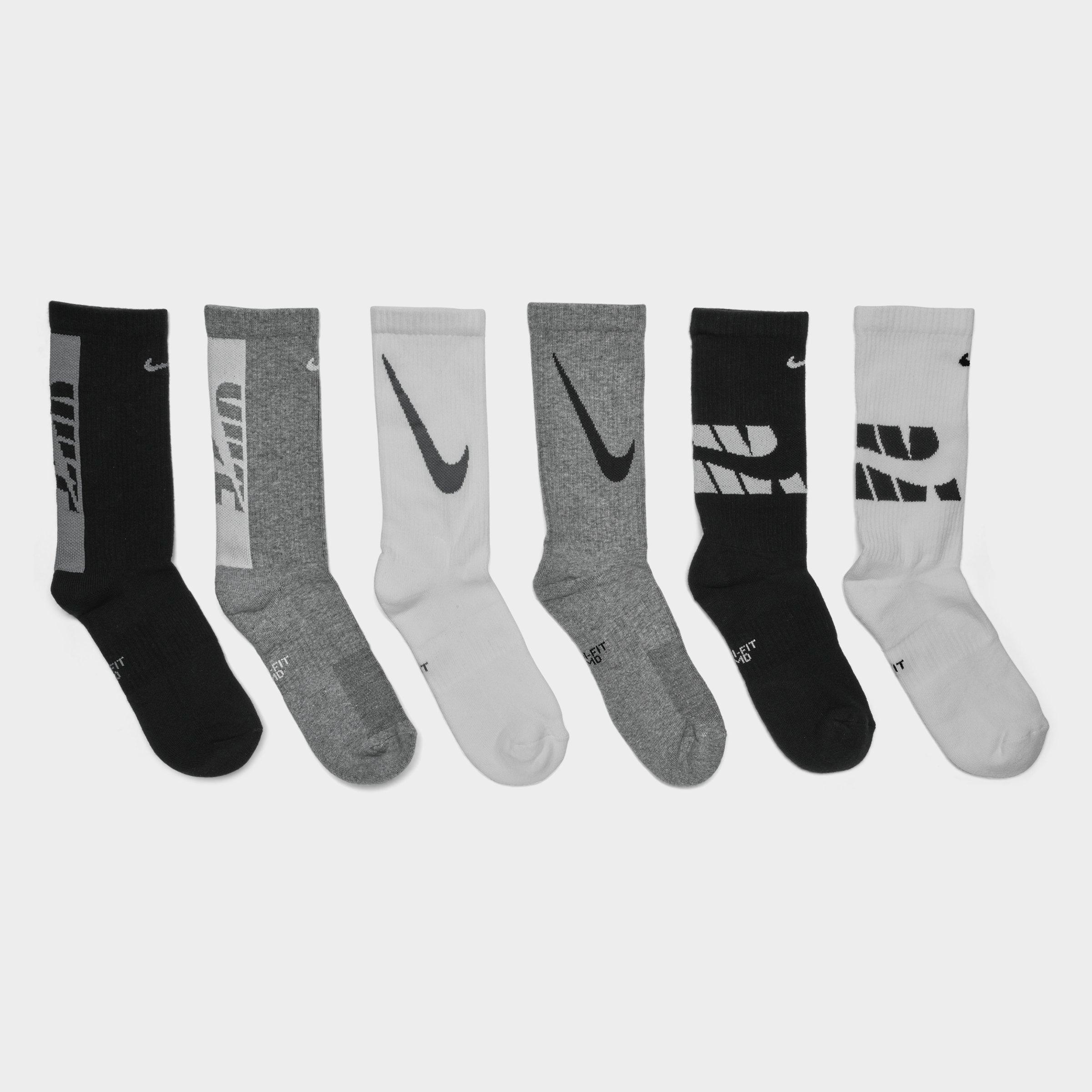 boys white nike crew socks