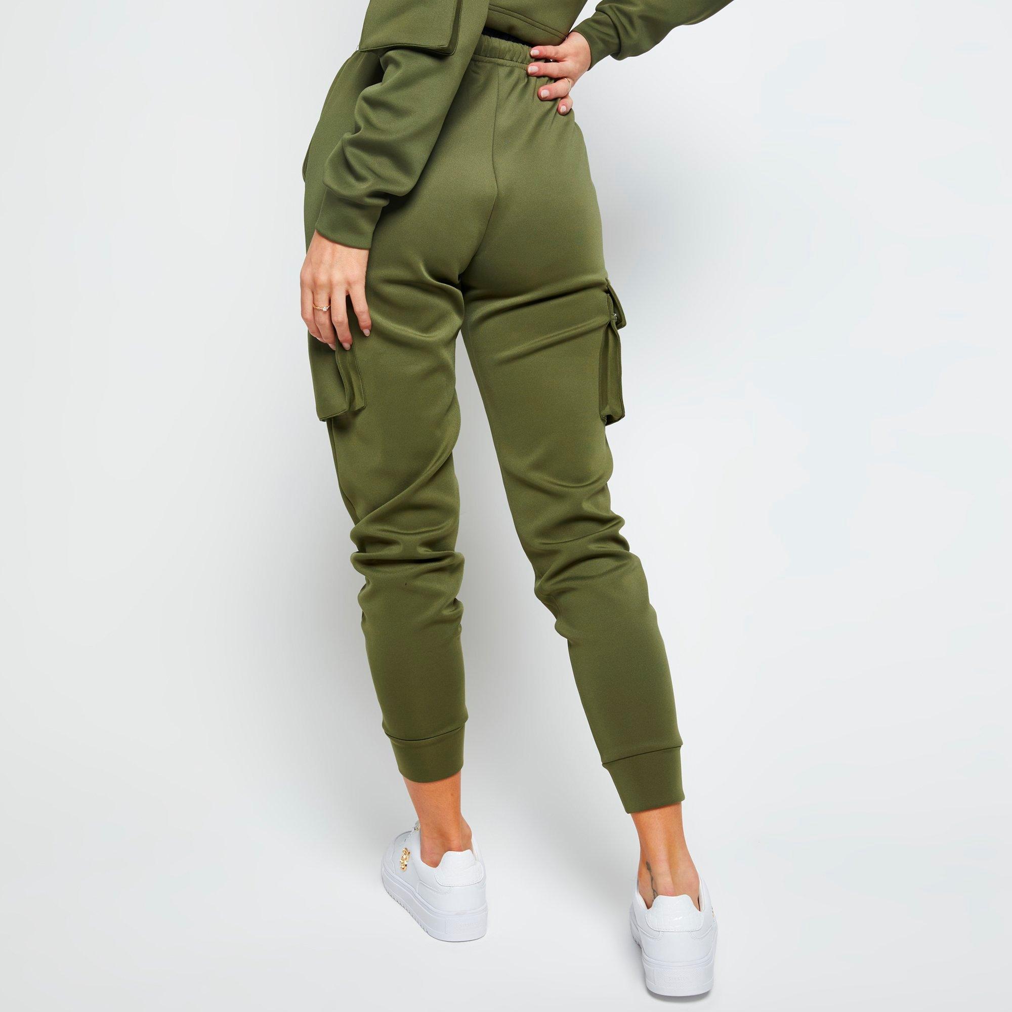 jogger pants with cargo pockets