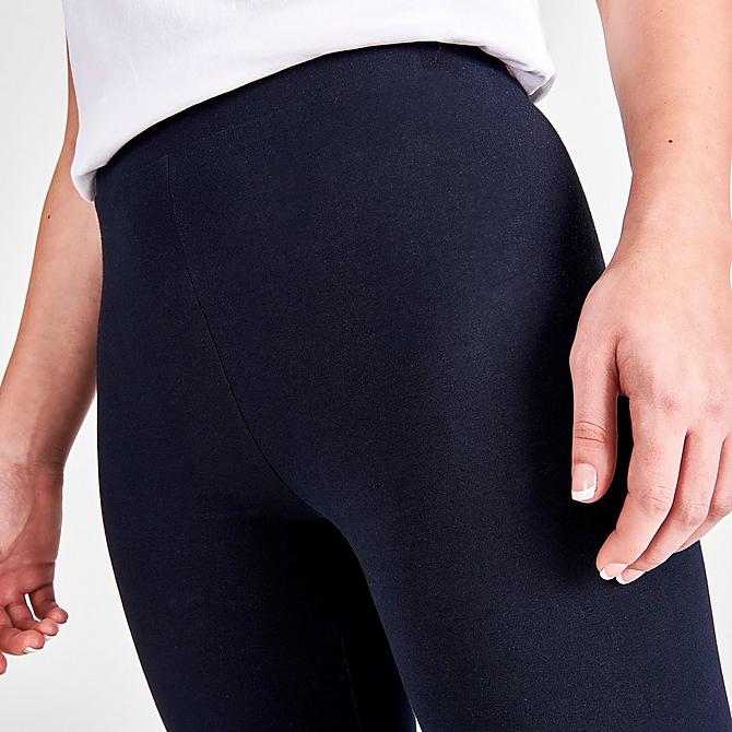 On Model 6 view of Women's Tommy Jeans Logo Leggings in Navy Click to zoom