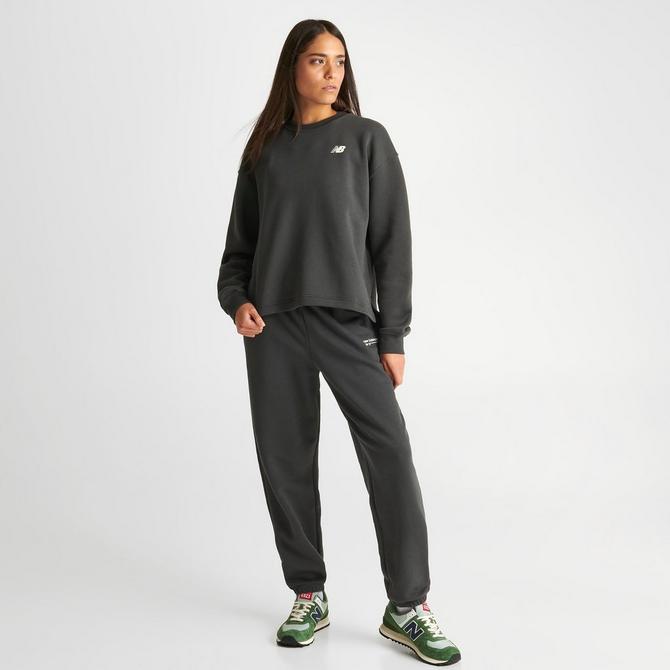 Women's New Balance Linear Heritage Brushed Back Fleece Crewneck  Sweatshirt| Finish Line