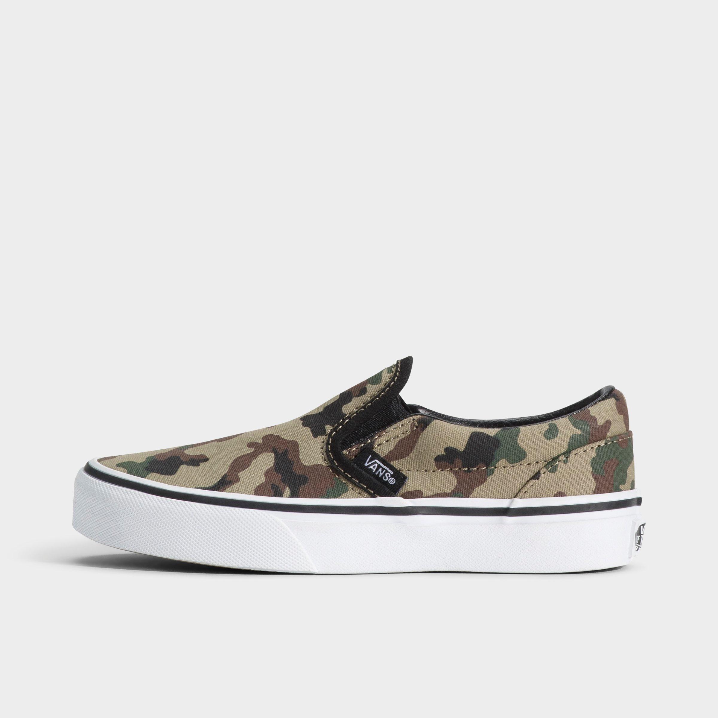 Vans Little Kids Classic Slip-On Casual Shoes in Black/Off White Size: 1.0