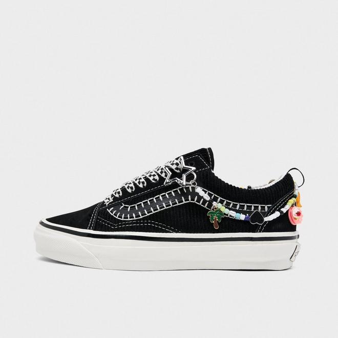 Women's Vans Old Skool Casual Shoes