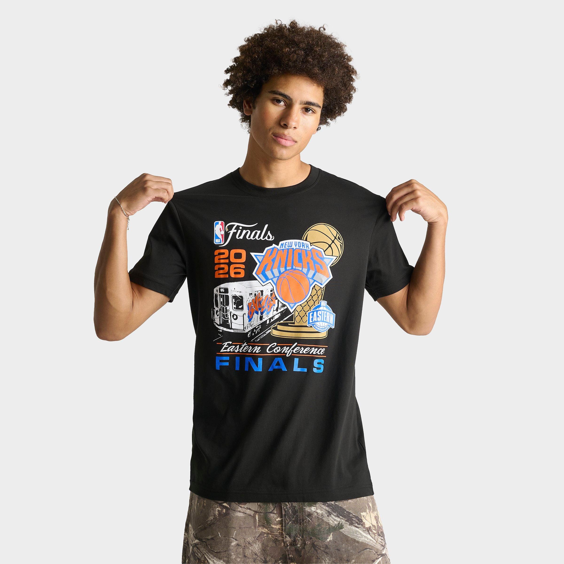 New Era Men's New York Knicks NBA Eastern Champs Subway Graphic T-Shirt