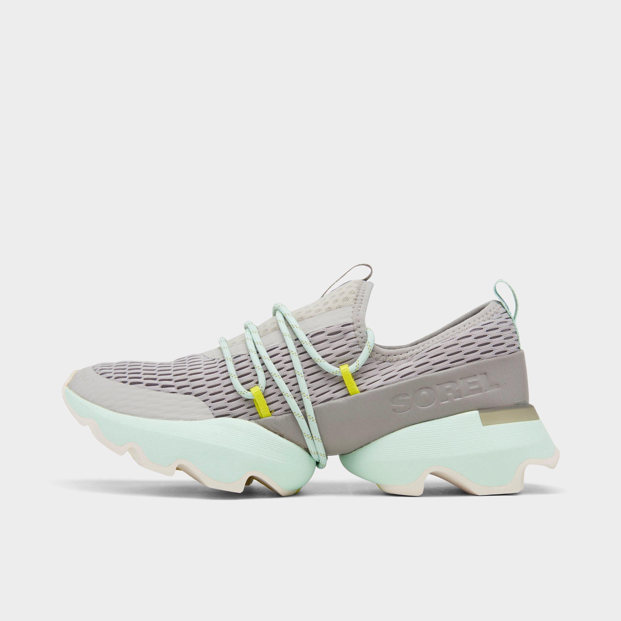 https://media.finishline.com/s/finishline/1986491_081?$Main$&hei=453&wid=453
