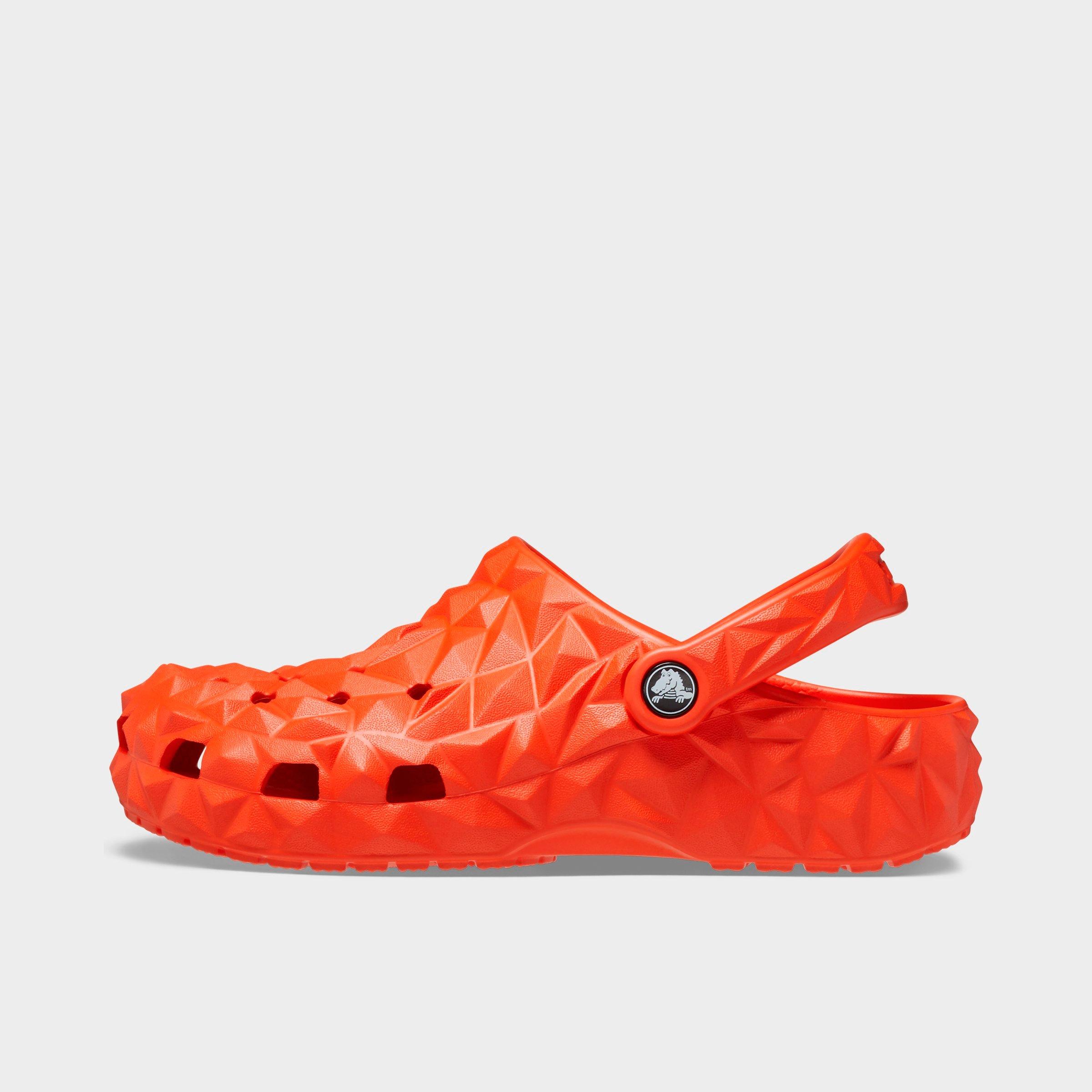 Crocs Classic Geometric Clog Shoes Size 6.0 In Lava