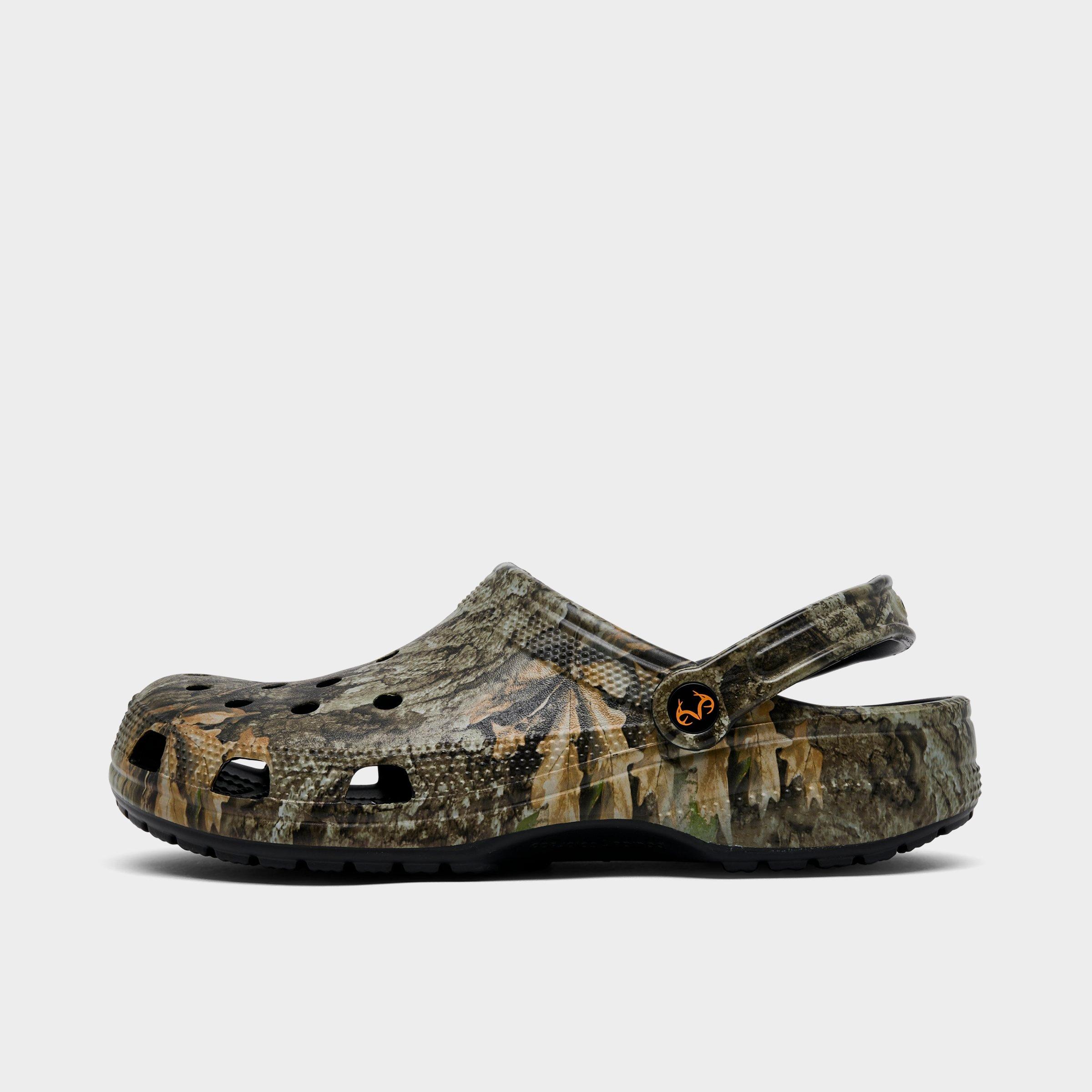 Crocs Classic Clog Shoes (Men's Sizing) in Realtree Camo Size: 7.0
