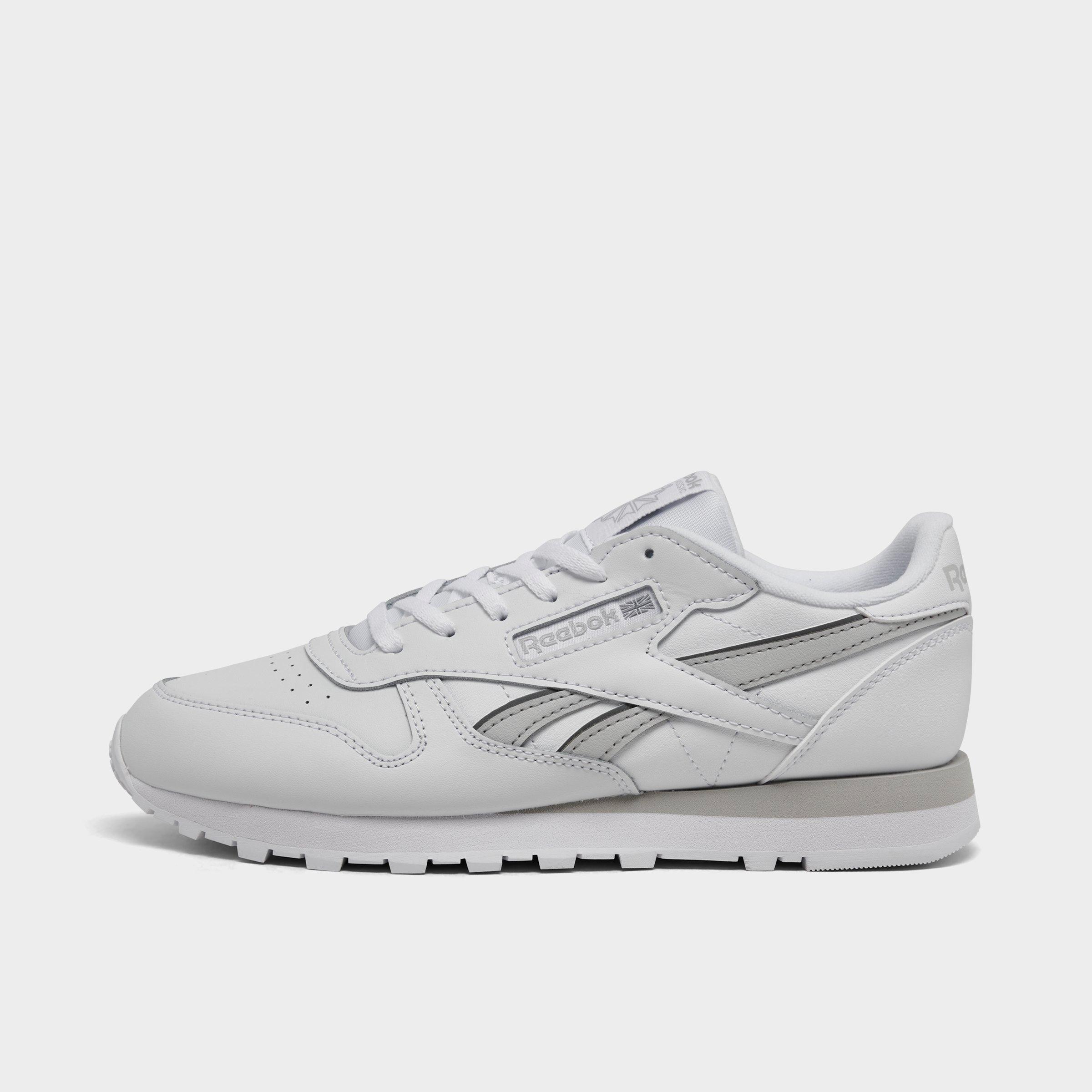 Reebok Shoes in White/White Size 4.0 Leather