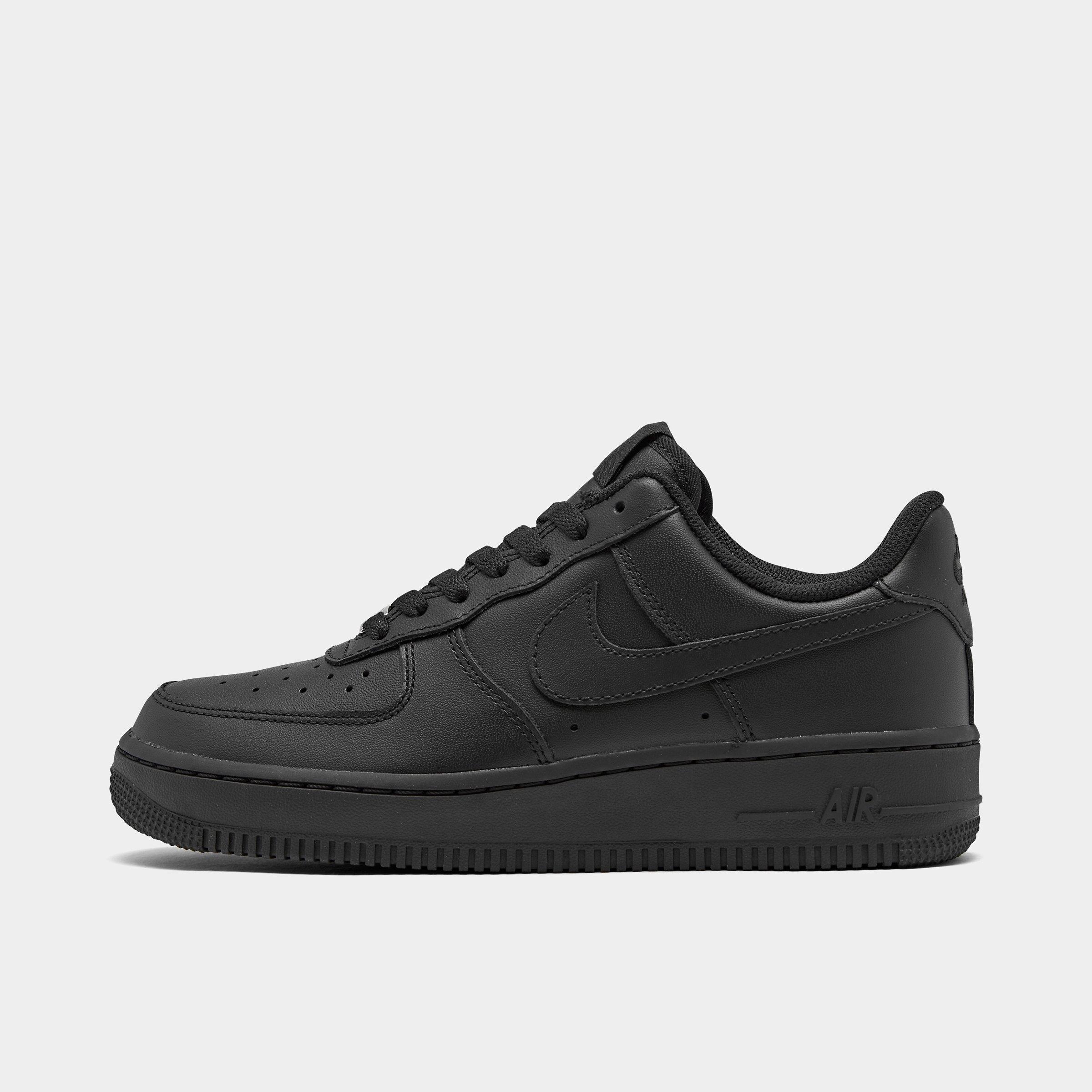 Street Style: Nike Air Force 1 Sneakers