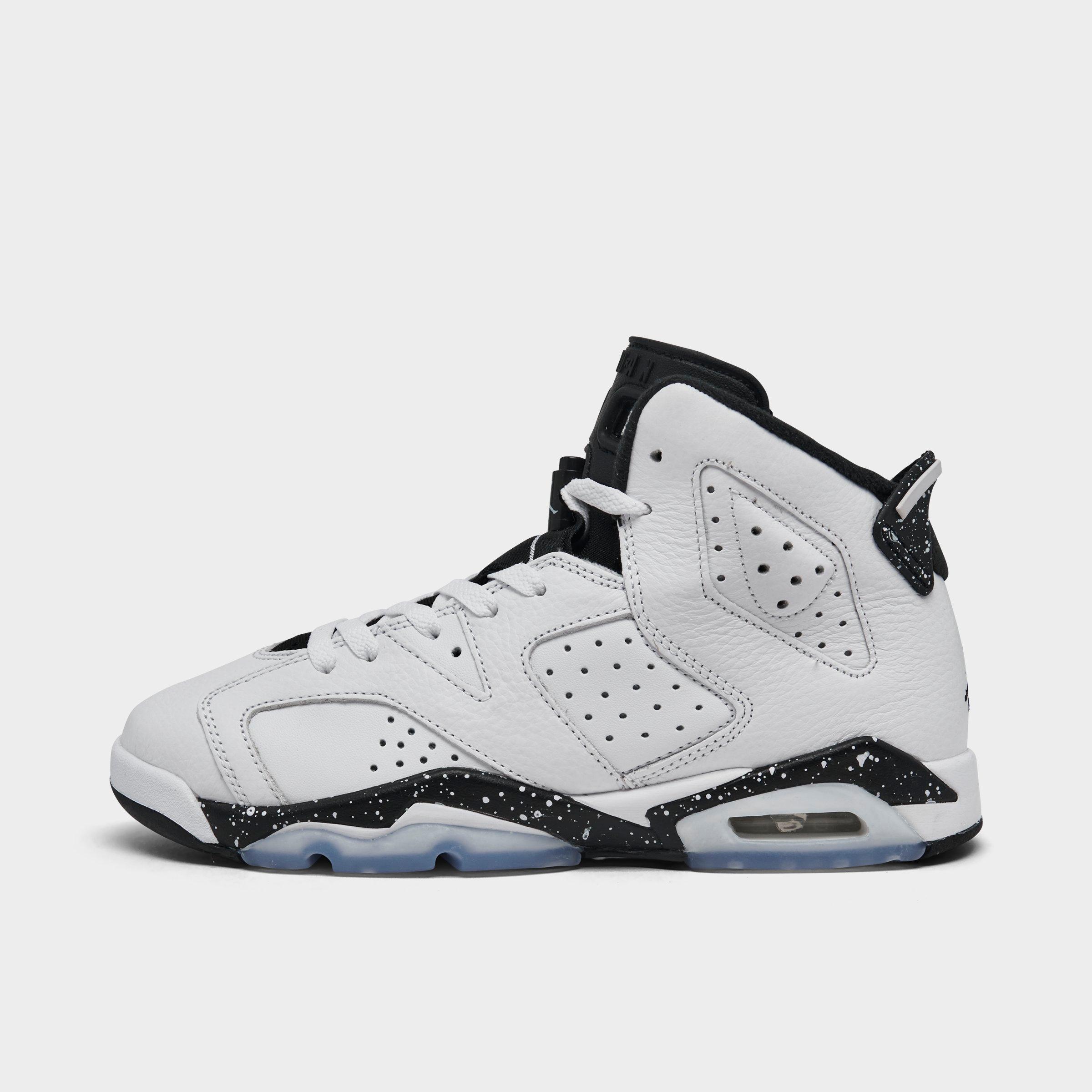 Jordan Big Kids Air Retro 6 Basketball Shoes in White/Black Size: 3.5