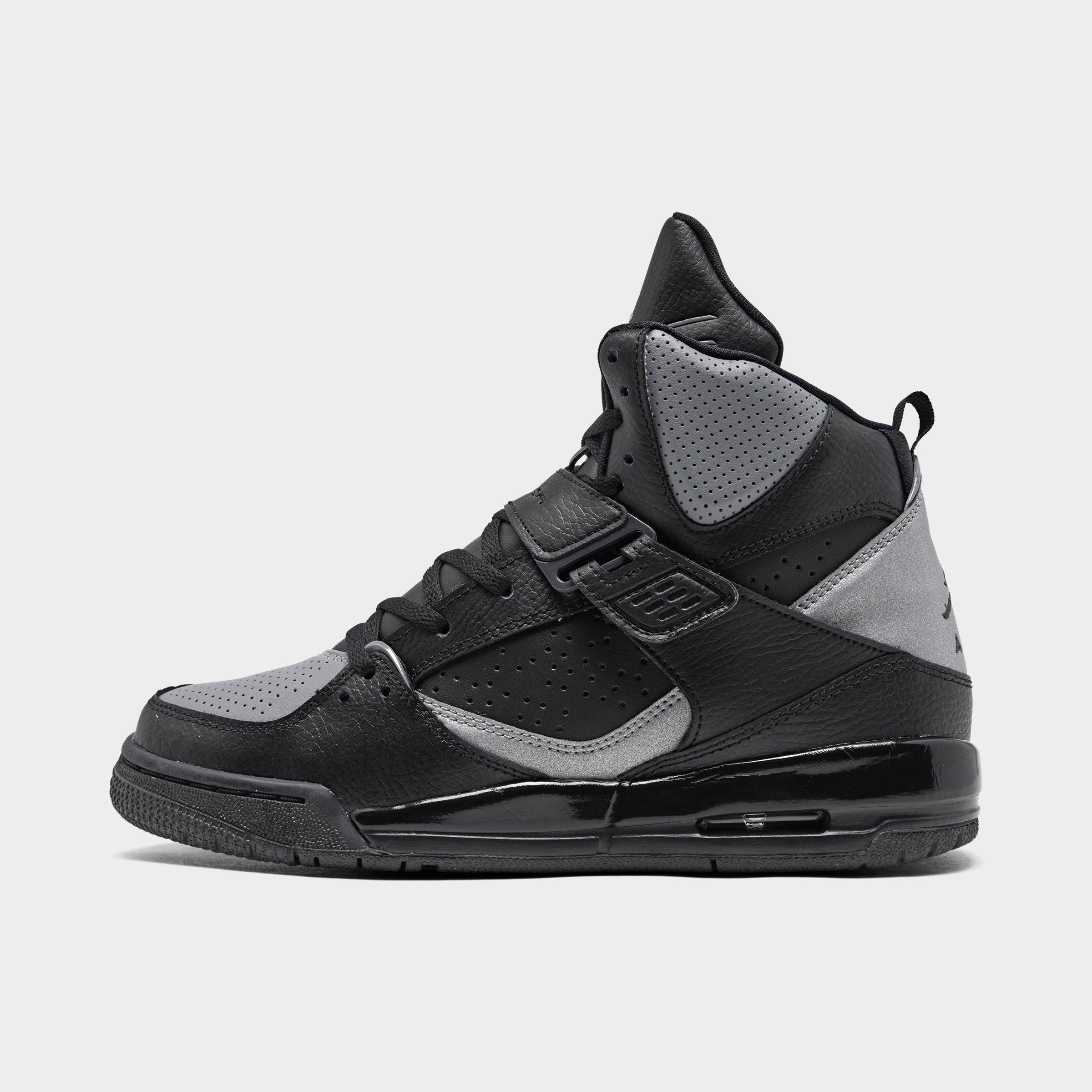 boys black jordans