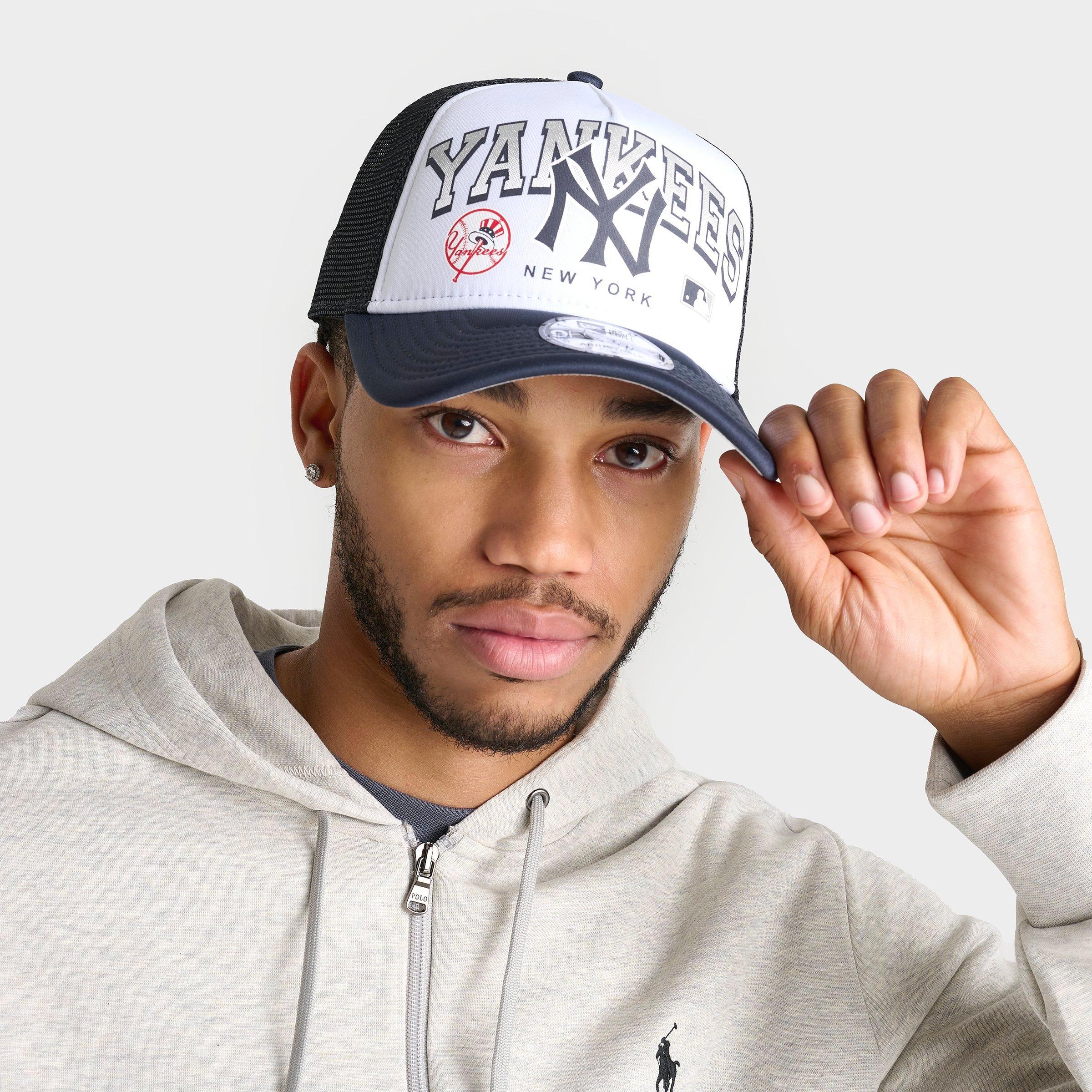 New Era New York Yankees MLB Retro Wordmark 9FORTY Trucker Hat in White/Navy